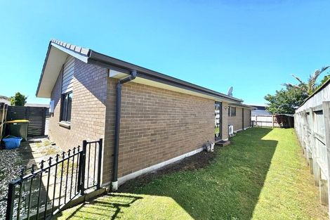 Photo of property in 18 Keene Drive, Bell Block, New Plymouth, 4312