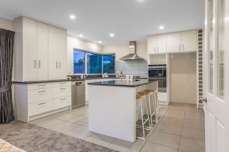 Photo of property in 44 Sailmaker Close, Whitby, Porirua, 5024