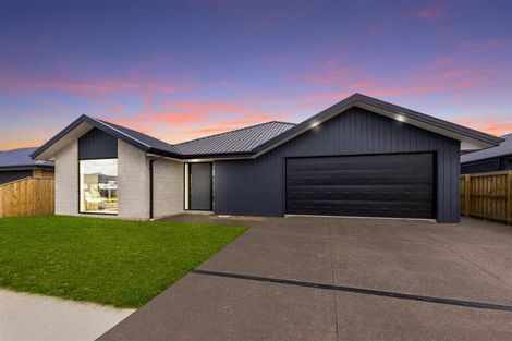 Photo of property in 11 Hayshed Street, Rolleston, 7614