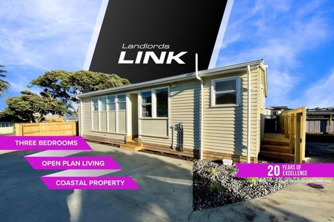 Photo of property in 8a Karaka Street, Castlecliff, Whanganui, 4501