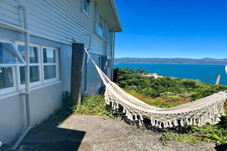 Photo of property in 106 Nicholson Road, Khandallah, Wellington, 6035