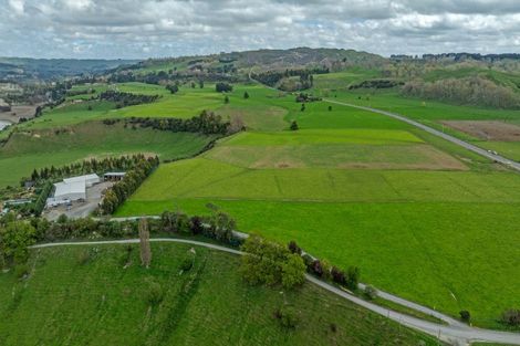 Photo of property in 22 Rowes Road, Hunterville, 4785