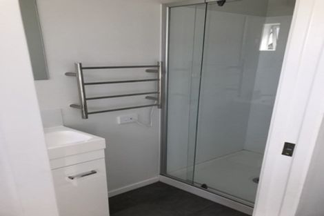 Photo of property in 17/10u Burrows Place, Frankton, Hamilton, 3204