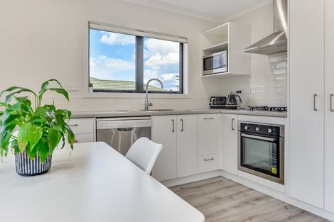 Photo of property in 33u2 Cowley Drive, Temple View, Hamilton, 3218