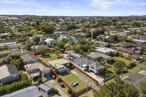 Photo of property in 183 Rathgar Road, Henderson, Auckland, 0610