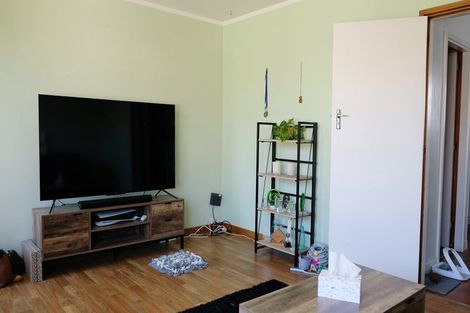 Photo of property in 2/94 Charles Street, Waltham, Christchurch, 8011