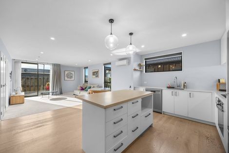 Photo of property in 52 Obelisk Street, Wanaka, 9305