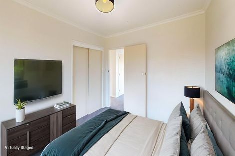 Photo of property in 5 Essex Place, Milson, Palmerston North, 4414