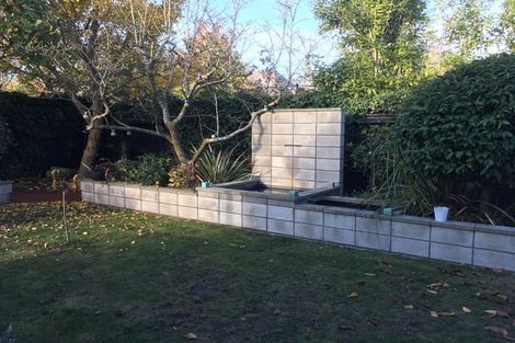 Photo of property in 52 Crofton Road, Harewood, Christchurch, 8051