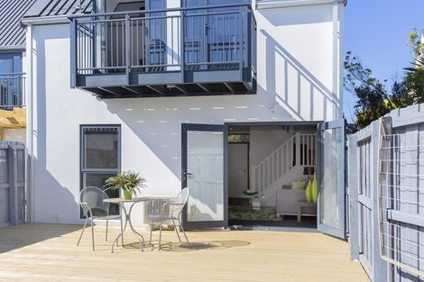 Photo of property in Cornwall Gardens, 2/27 Cornwall Street, St Albans, Christchurch, 8014