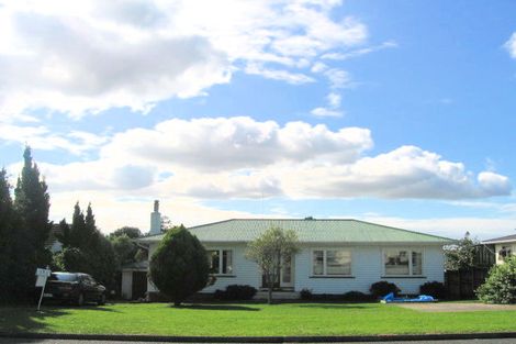 Photo of property in 9 Jennifer Place, Papatoetoe, Auckland, 2025
