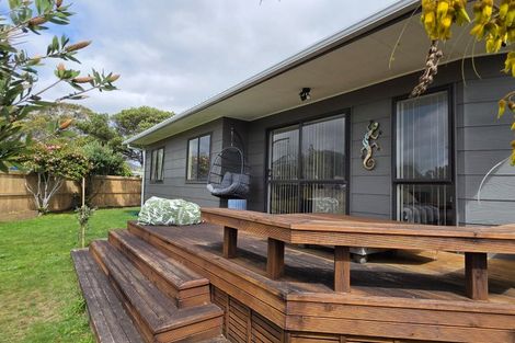 Photo of property in 14 Campbell Avenue, Paraparaumu, 5032