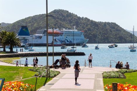 Photo of property in Oxleys Rock Apartments, 304/6 London Quay, Picton, 7220