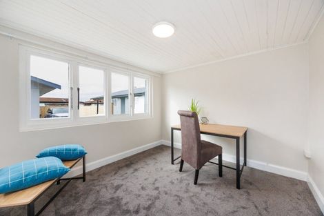 Photo of property in 972 Tremaine Avenue, Roslyn, Palmerston North, 4414