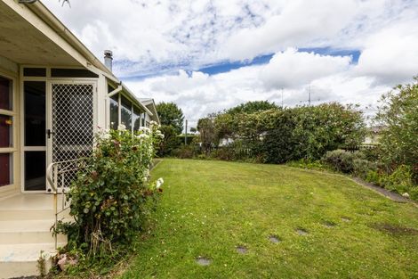 Photo of property in 412 Huia Place, Camberley, Hastings, 4120