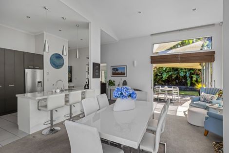 Photo of property in 60 Chesterfield Way, Orewa, 0931
