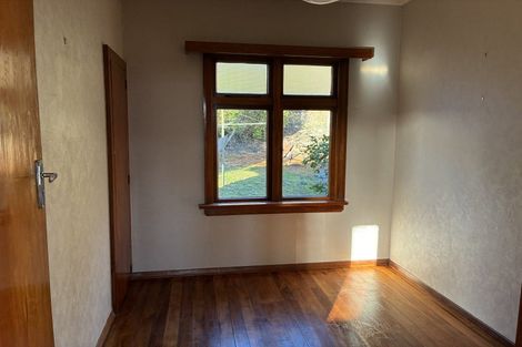 Photo of property in 35 Branxholm Street, Roxburgh, 9500