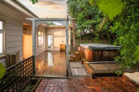 Photo of property in 25 Prospect Terrace, Johnsonville, Wellington, 6037