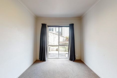 Photo of property in 57 Glanmire Road, Newlands, Wellington, 6037