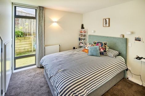 Photo of property in 196 The Esplanade, Island Bay, Wellington, 6023