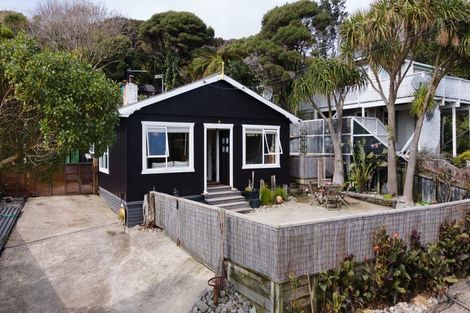 Photo of property in 5 Takutai Road, Pukerua Bay, 5026