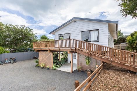 Photo of property in 27 Puriri Road, Waikanae, 5036