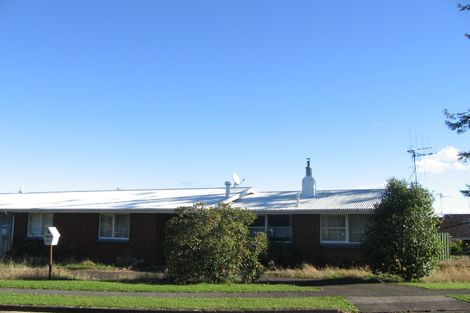 Photo of property in 15 Cobham Crescent, Tokoroa, 3420