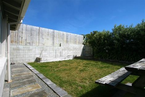 Photo of property in 372 Marine Parade, South New Brighton, Christchurch, 8062