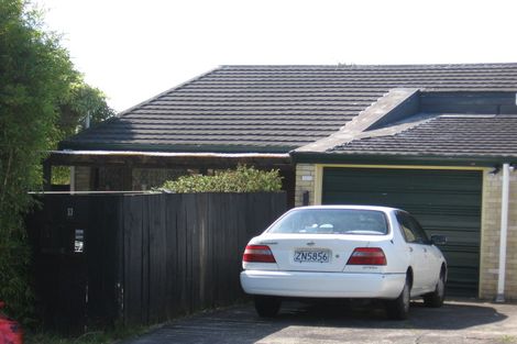 Photo of property in 2/1 Titiwai Place, Birkenhead, Auckland, 0626