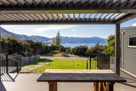 Photo of property in 48 Flora Dora Parade, Lake Hawea, 9382