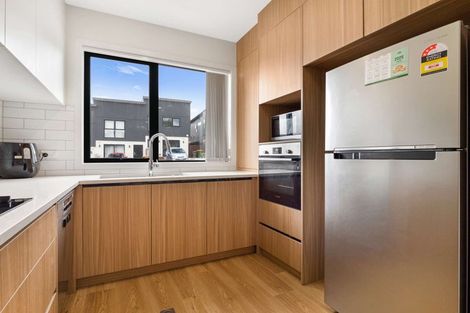 Photo of property in 25 Paina Crescent, Massey, Auckland, 0614