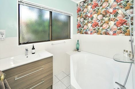 Photo of property in 20 Norrie Street, Te Puke, 3119