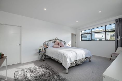 Photo of property in 140 Amesbury Drive, Churton Park, Wellington, 6037