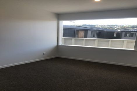 Photo of property in 10/74u Derwent Street, Island Bay, Wellington, 6023