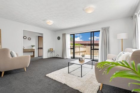 Photo of property in 25 Septimus Place, Henderson, Auckland, 0612