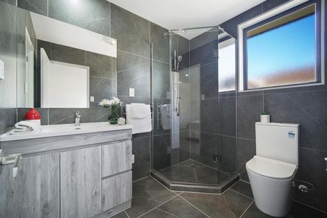 Photo of property in 178 Keri Vista Rise, Papakura, 2110