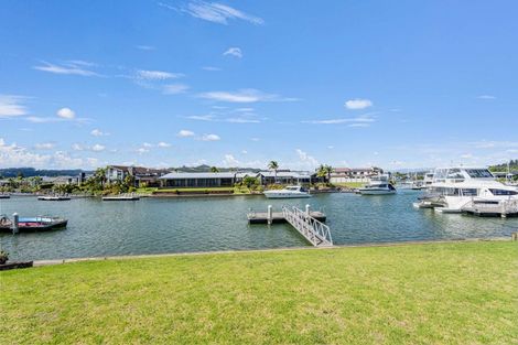 Photo of property in 14 Mermaid Place, Whitianga, 3510