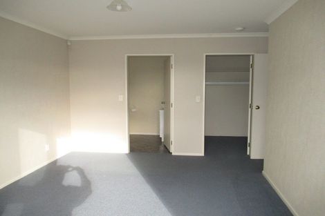 Photo of property in 38 Parnell Heights Drive, Kelvin Grove, Palmerston North, 4414