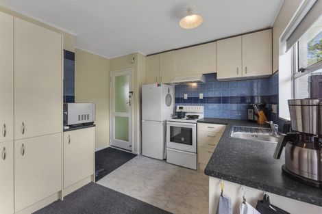 Photo of property in 7a Lincoln Grove, Wainuiomata, Lower Hutt, 5014