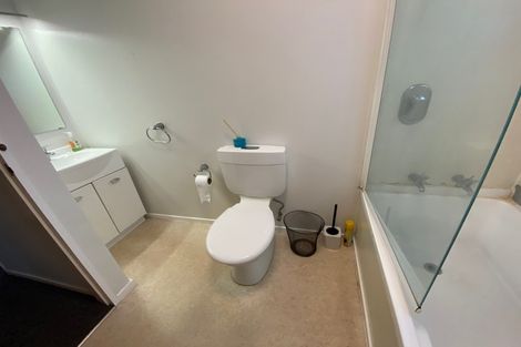 Photo of property in 54 Lincoln Avenue, Tawa, Wellington, 5028