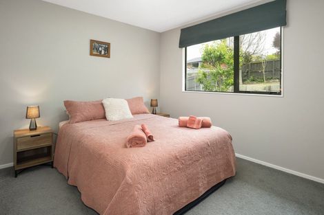 Photo of property in 6 Whitby Close, Waikawa, Picton, 7220