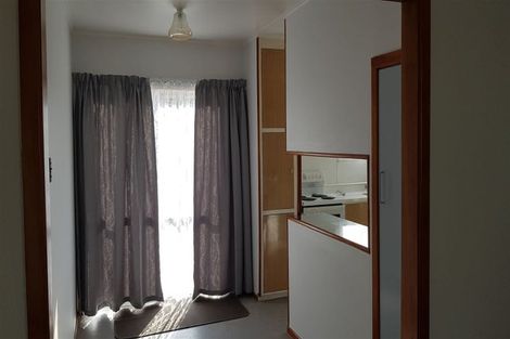 Photo of property in 4 Pomelo Road, Te Atatu South, Auckland, 0610