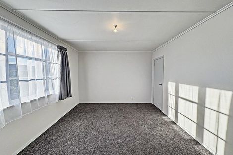 Photo of property in 240 Cornfoot Street, Castlecliff, Whanganui, 4501
