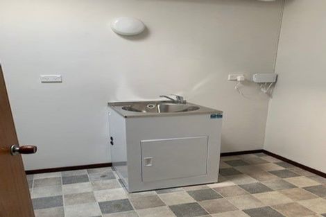 Photo of property in 70 Nimmo Avenue East, Waikanae, 5036