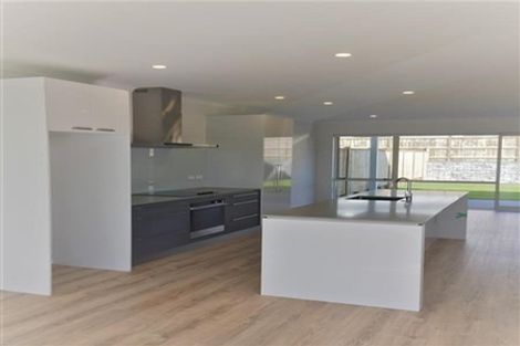 Photo of property in 8 Tyler Davies Drive, Red Beach, 0932