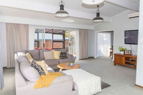 Photo of property in 84 Guy Street, Dannevirke, 4930