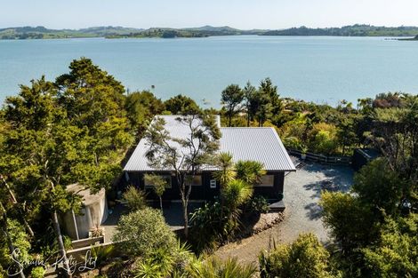 Photo of property in 5 Lancewood Lane, Pahi, Paparoa, 0571