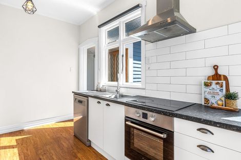 Photo of property in 8 Walsall Street, Addington, Christchurch, 8024