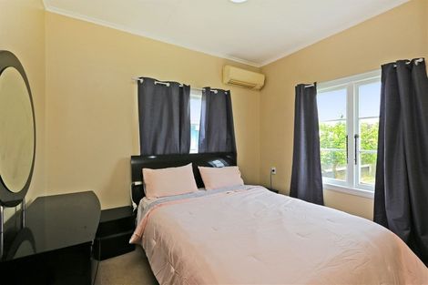 Photo of property in 1103 Heretaunga Street East, Parkvale, Hastings, 4122