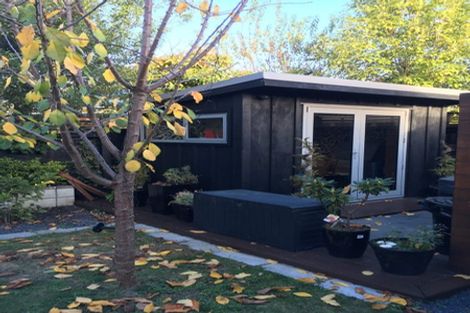 Photo of property in 52 Crofton Road, Harewood, Christchurch, 8051